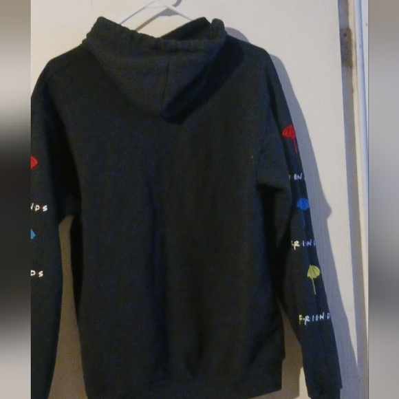 FRIENDS Hoodie sz. Medium‎ Front pocket - Picture 8 of 10